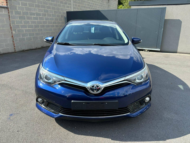 Ninove auto - Toyota Auris