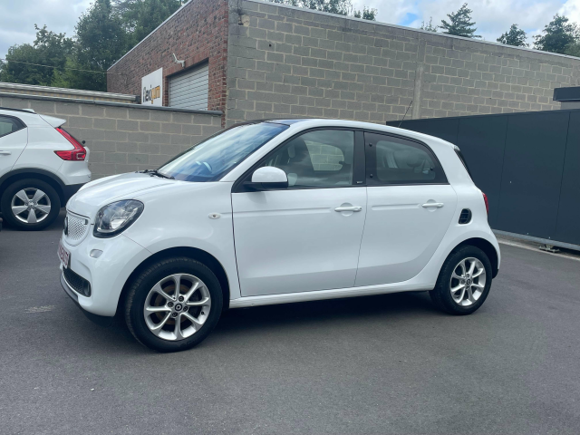 Ninove auto - smart forFour