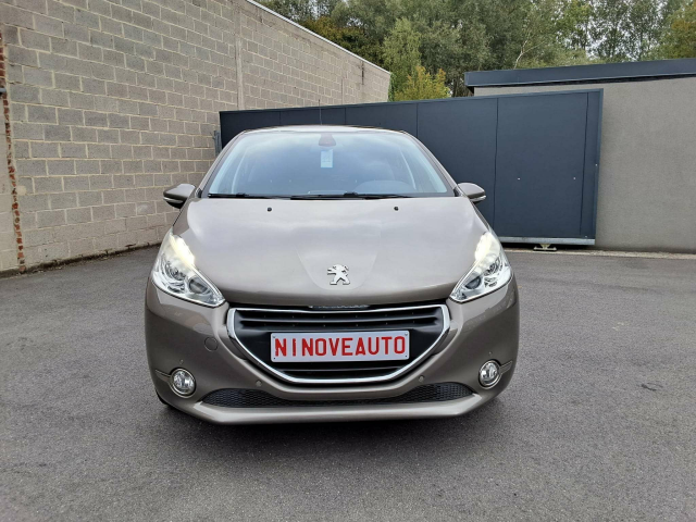 Ninove auto - Peugeot 208