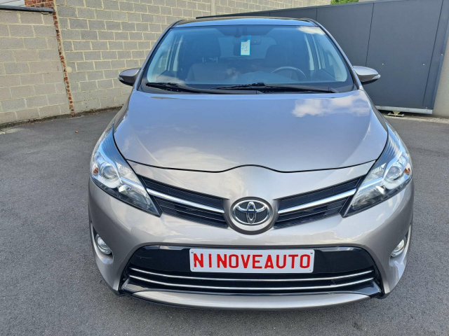 Ninove auto - Toyota Verso