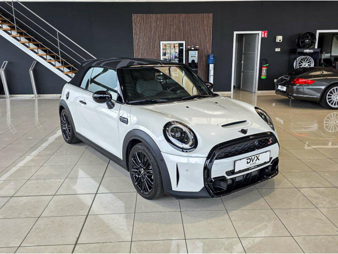 DVX Cars - MINI Cooper S Cabrio