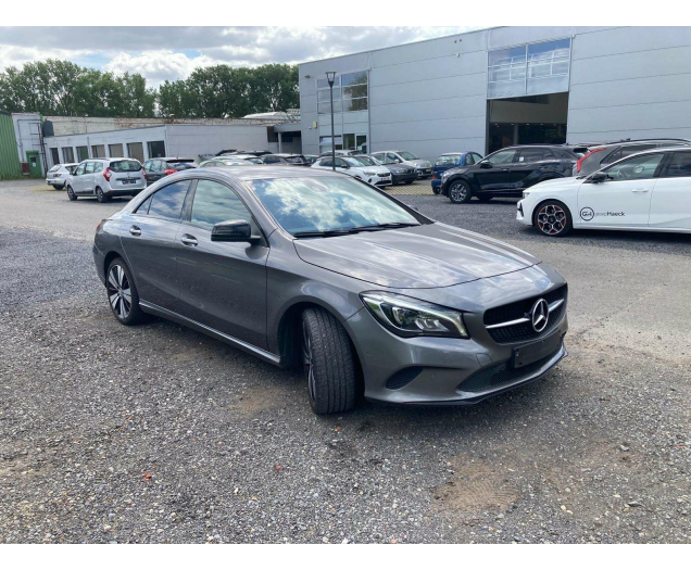 Mercedes-Benz CLA 180 BE Edition Garage Van Wassenhove