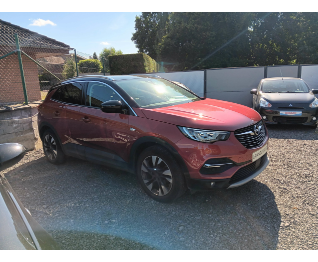 Opel Grandland X 1.2 Turbo Innovation 130 pk manueel **OVERNAME** Garage Van Wassenhove