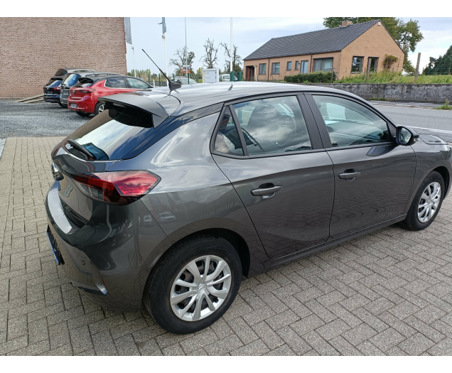 Opel Corsa 1.2i Edition 75 pk navi DAB p.sens **OVERNAME** Garage Van Wassenhove