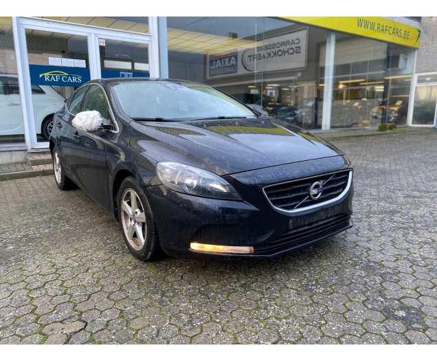 Volvo V40 D2 Kinetic Raf Cars