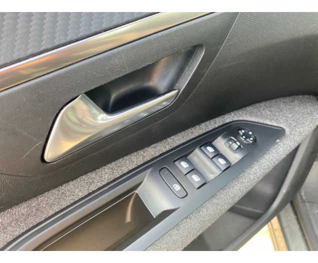 Peugeot 3008 1.6 HDI Raf Cars