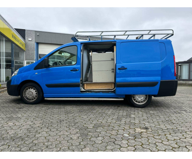 Toyota Proace  Raf Cars