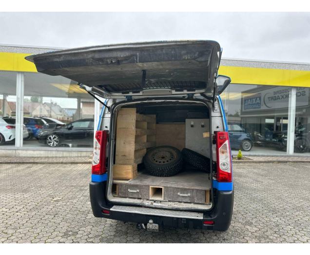Toyota Proace  Raf Cars