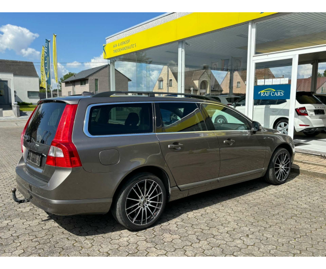 Volvo V70 2.0D Raf Cars