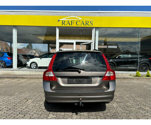 Volvo V70 2.0D Raf Cars