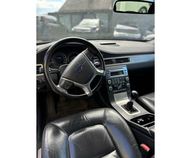 Volvo V70 2.0D Raf Cars