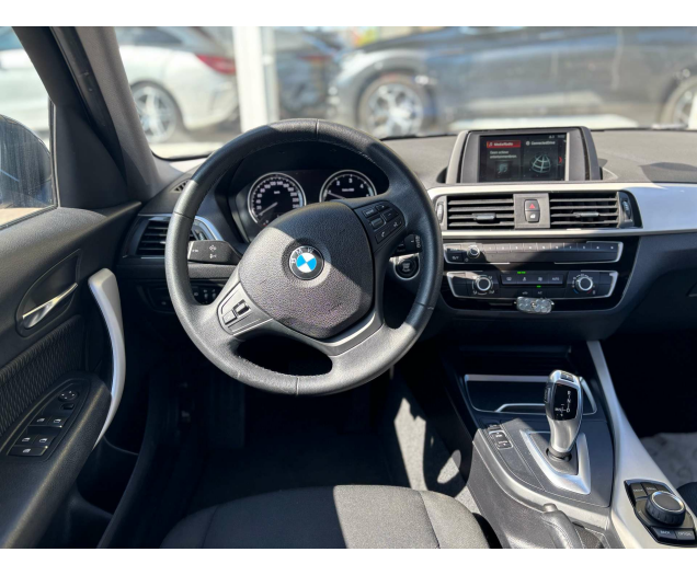 BMW 116 116d Aut. Raf Cars