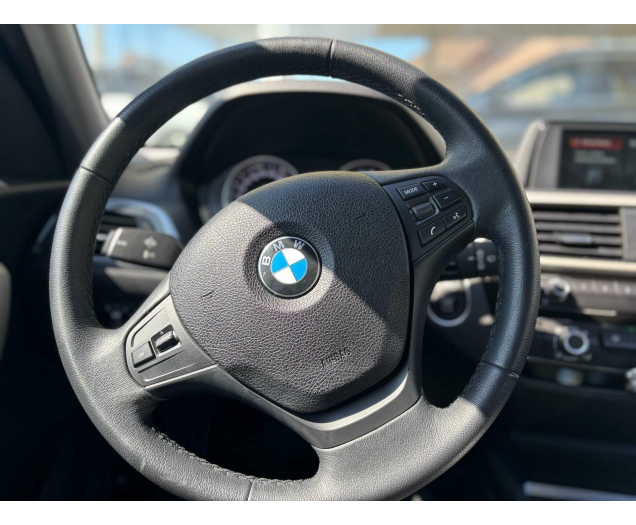 BMW 116 116d Aut. Raf Cars