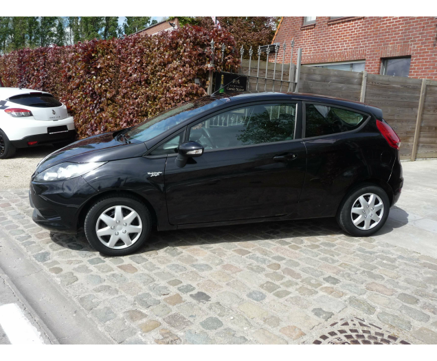 Ford Fiesta 1.25i Ambiente VERKOCHT // VENDU !!!! Autohandel Eddy Vanderhaeghen