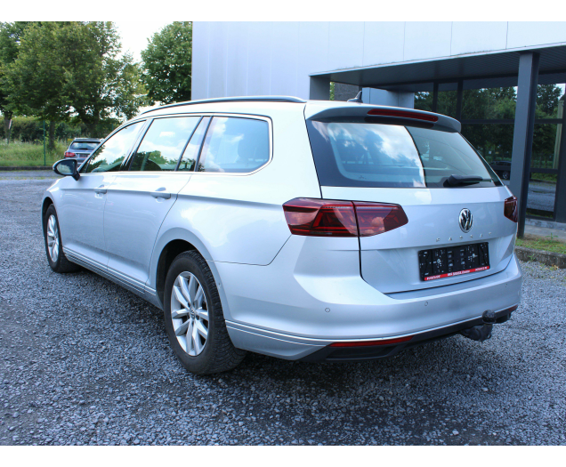 Volkswagen Passat Variant 1.6 TDI BUSINESS DSG CAMERA NAVI TREKHAAK HEAD UP Christian Cars