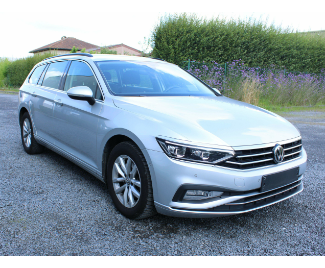 Volkswagen Passat Variant 1.6 TDI BUSINESS DSG CAMERA NAVI TREKHAAK HEAD UP Christian Cars