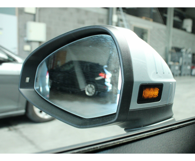 Audi A4 30 TDI  ADAPTIVE CRUISE CAMERA COCKPIT  DODEHOEK Christian Cars