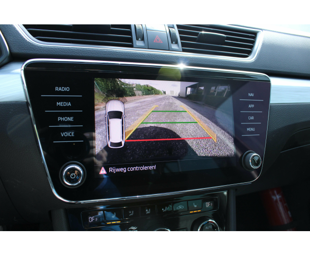 Skoda Superb 1.6  TDI CAMERA NAVI TREKHAAK APPLE CARPLAY DAB Christian Cars