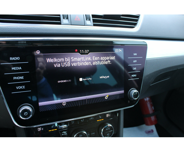 Skoda Superb 1.6  TDI CAMERA NAVI TREKHAAK APPLE CARPLAY DAB Christian Cars