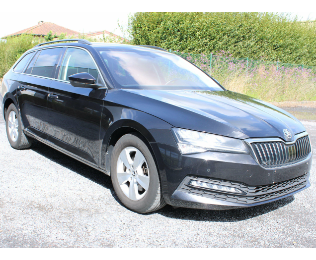 Skoda Superb 1.6  TDI CAMERA NAVI TREKHAAK APPLE CARPLAY DAB Christian Cars