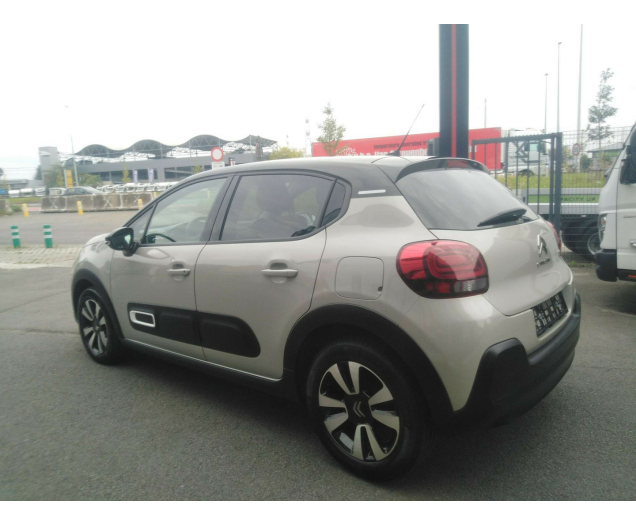 Citroen C3 1.2i PureTech Shine S AutoLinck - De link voor Uw wagen!