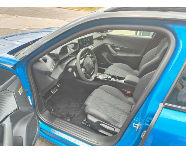 Peugeot  e-2008 Elektro 136 GT AutoLinck - De link voor Uw wagen!