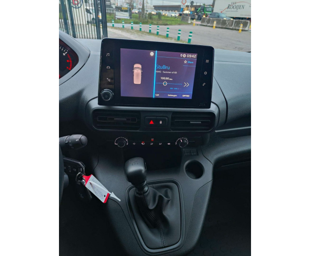 Peugeot  Partner Premium L1 AutoLinck - De link voor Uw wagen!