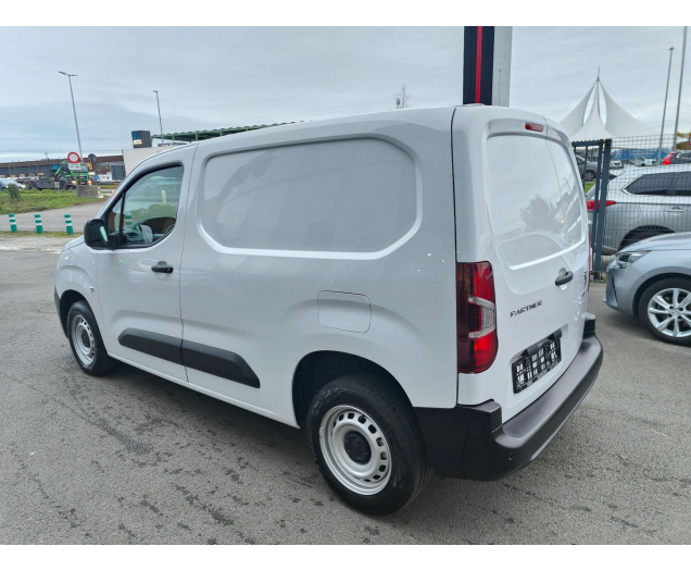 Peugeot  Partner Premium L1 AutoLinck - De link voor Uw wagen!