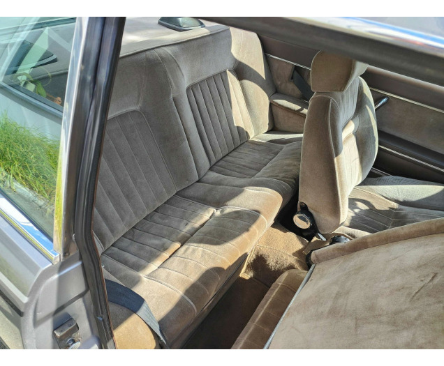 Peugeot 504  AutoLinck - De link voor Uw wagen!