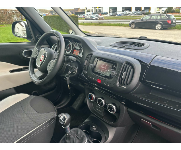 Fiat 500L 1.4 16V Trekking 12 Maanden waarborg Autohandel Moreno