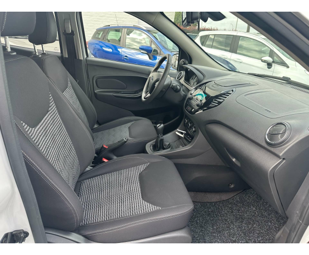 Ford Ka/Ka+ Ka+ 1.2 S&S Black en withe camera 12M waarborg Autohandel Moreno