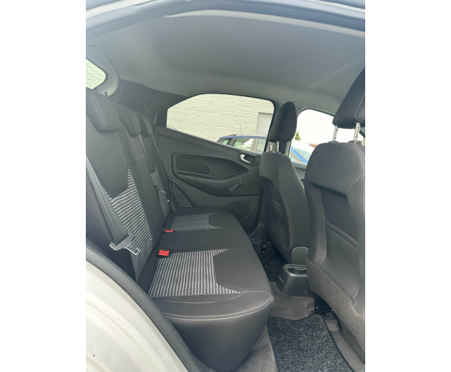 Ford Ka/Ka+ Ka+ 1.2 S&S Black en withe camera 12M waarborg Autohandel Moreno