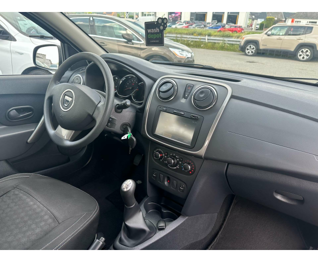 Dacia Sandero TCe 90 navigatie 12 Maanden waarborg Autohandel Moreno