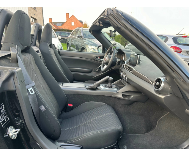 Fiat 124 Spider 1.4 Multiair 12 Maanden waarborg  6000 KM Autohandel Moreno