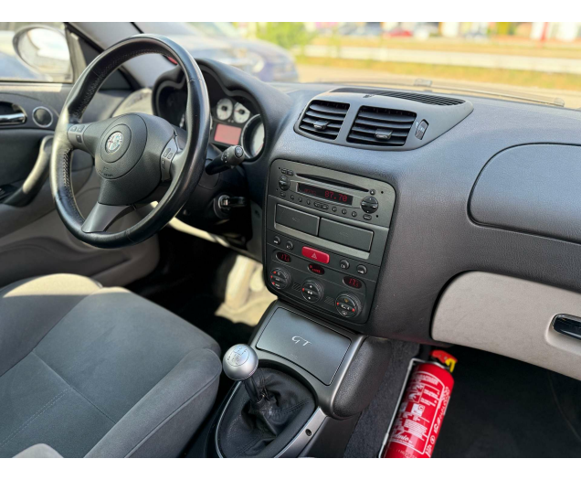 Alfa Romeo GT 1.8 TS Progression 12 maanden waarborg Autohandel Moreno