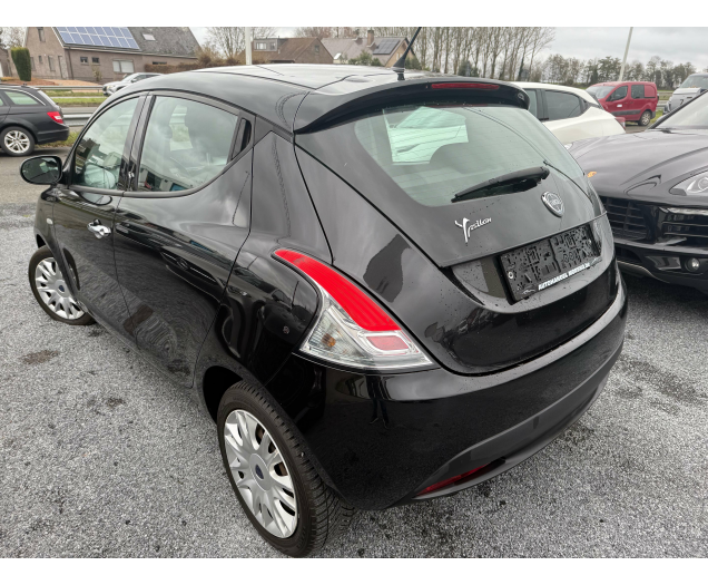 Lancia Ypsilon Y 0.9 TwinAir 12 maanden waarborg Autohandel Moreno
