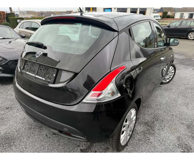 Lancia Ypsilon Y 0.9 TwinAir 12 maanden waarborg Autohandel Moreno