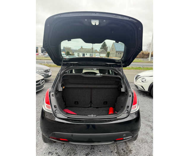 Lancia Ypsilon Y 0.9 TwinAir 12 maanden waarborg Autohandel Moreno