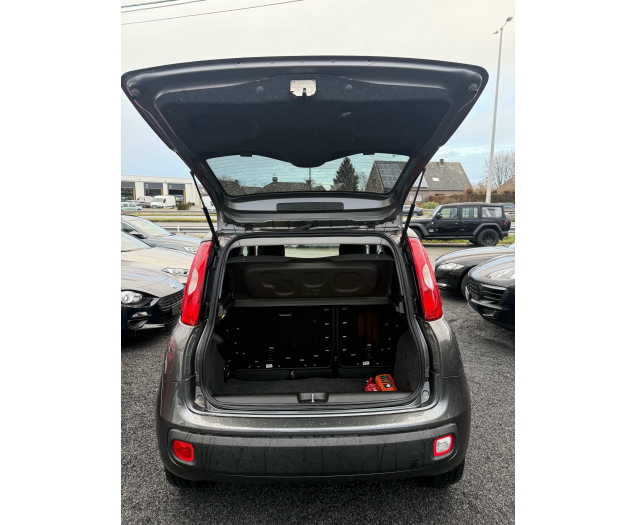 Fiat New Panda 12 Maanden waarborg Autohandel Moreno