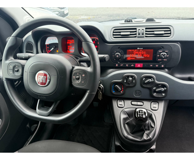 Fiat New Panda 12 Maanden waarborg Autohandel Moreno