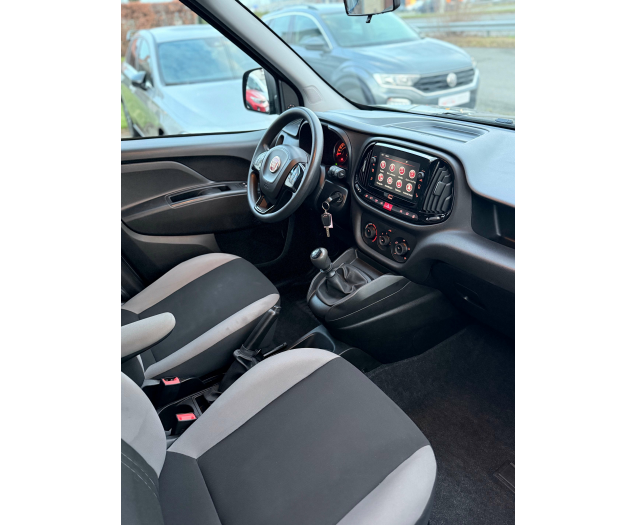 Fiat Doblo Doblo 1.6 d applecapplay camera 5 zit lichtevracht Autohandel Moreno