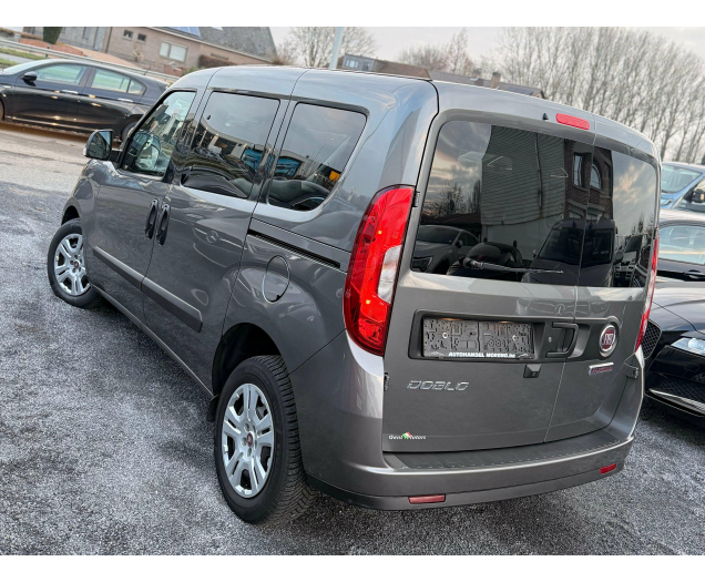 Fiat Doblo Doblo 1.6 d applecapplay camera 5 zit lichtevracht Autohandel Moreno