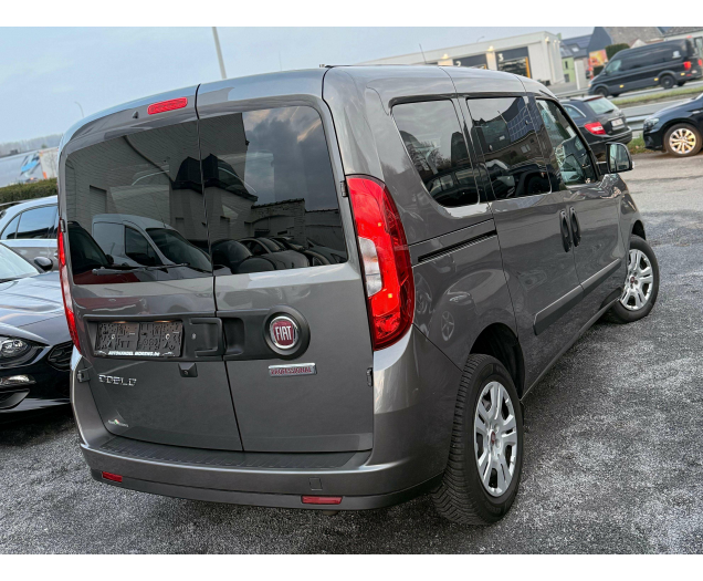 Fiat Doblo Doblo 1.6 d applecapplay camera 5 zit lichtevracht Autohandel Moreno