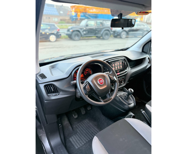 Fiat Doblo Doblo 1.6 d applecapplay camera 5 zit lichtevracht Autohandel Moreno