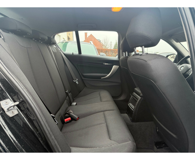 BMW 116 116i navi 12 maanden waarborg Autohandel Moreno