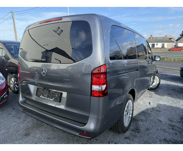Mercedes-Benz Vito 2.0 cdi 9 plaatsen 12 Maanden waarborg Autohandel Moreno