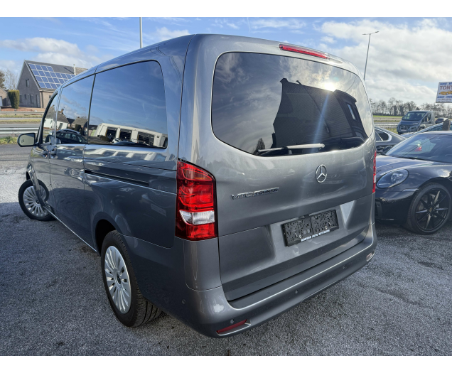 Mercedes-Benz Vito 2.0 cdi 9 plaatsen 12 Maanden waarborg Autohandel Moreno