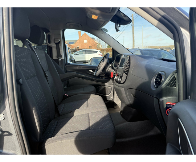 Mercedes-Benz Vito 2.0 cdi 9 plaatsen 12 Maanden waarborg Autohandel Moreno