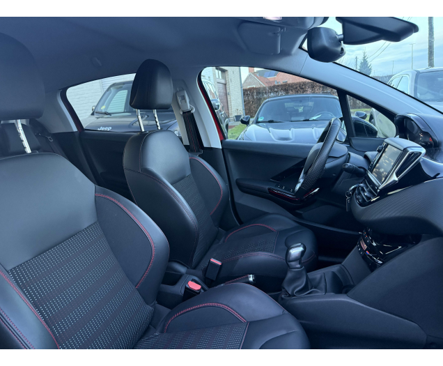 Peugeot 208 208 1.2 PureTech GT Line 12 m waarborg Autohandel Moreno