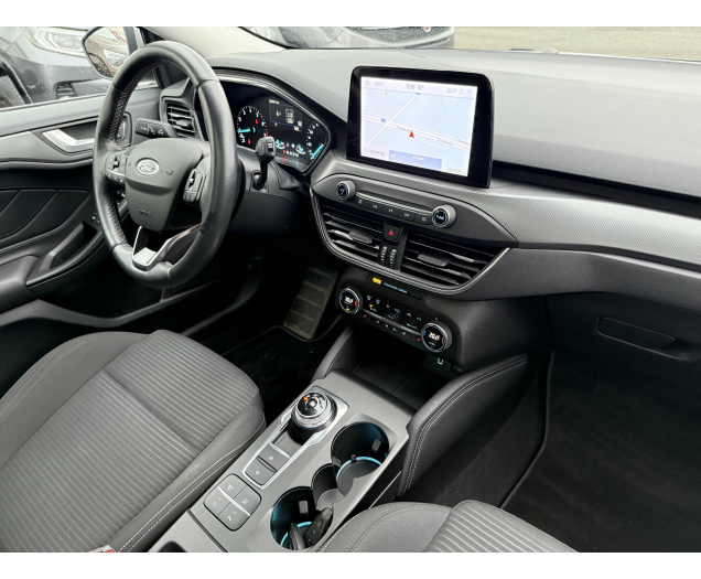 Ford Focus Focus 1.0 hybrid panodak 12 Maanden waarborg Autohandel Moreno